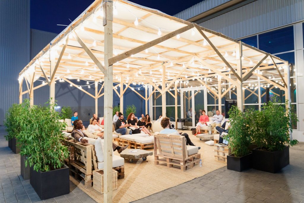 Armchair Traveller, Experience The Beauty of Dubai From the Comfort of Your Home