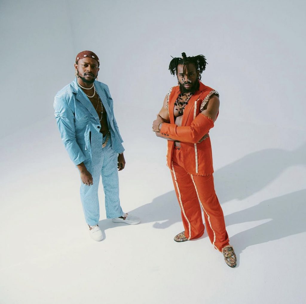 The Cavemen: A Fan's Stalkerish Exposé