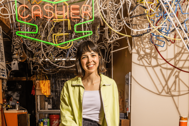 Black Iris Art Gallery Presents ‘Surroundings,’ a Neon Exhibition by Chloe Kottwitz