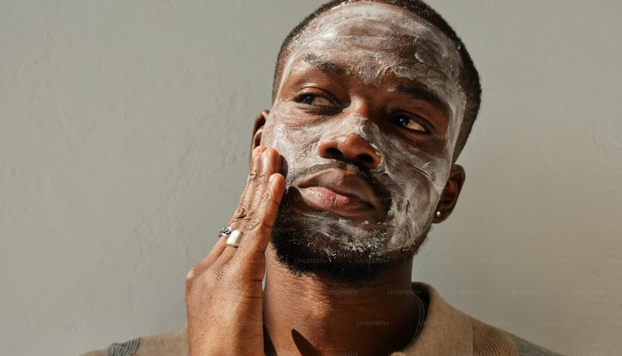 Skinimalism & Simplified Routines: Why Less Is the New Luxury